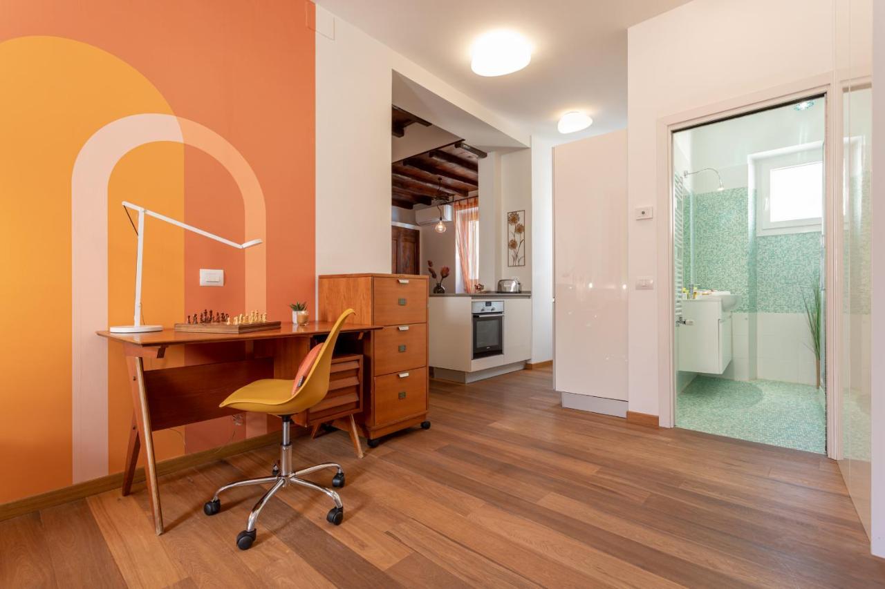 Emma - Lovely Suite In Trastevere Rome Bagian luar foto
