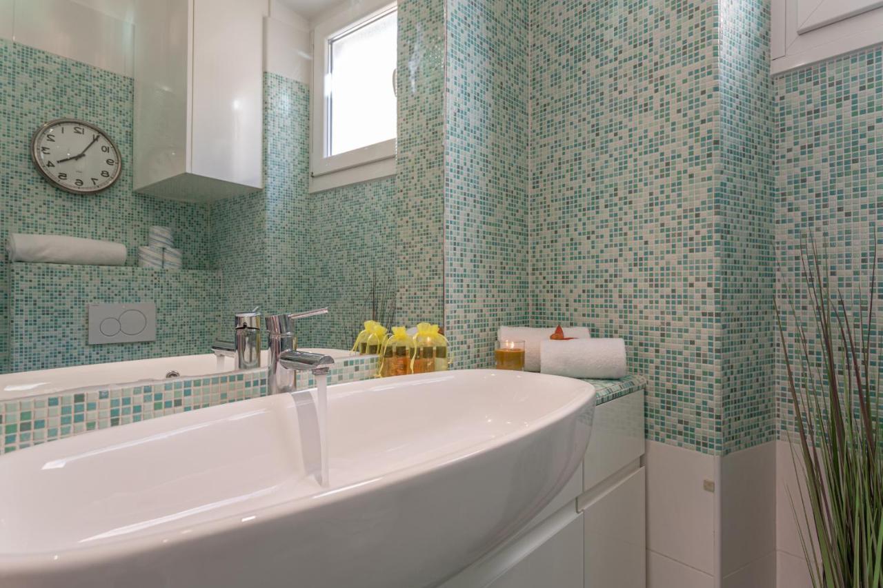 Emma - Lovely Suite In Trastevere Rome Bagian luar foto