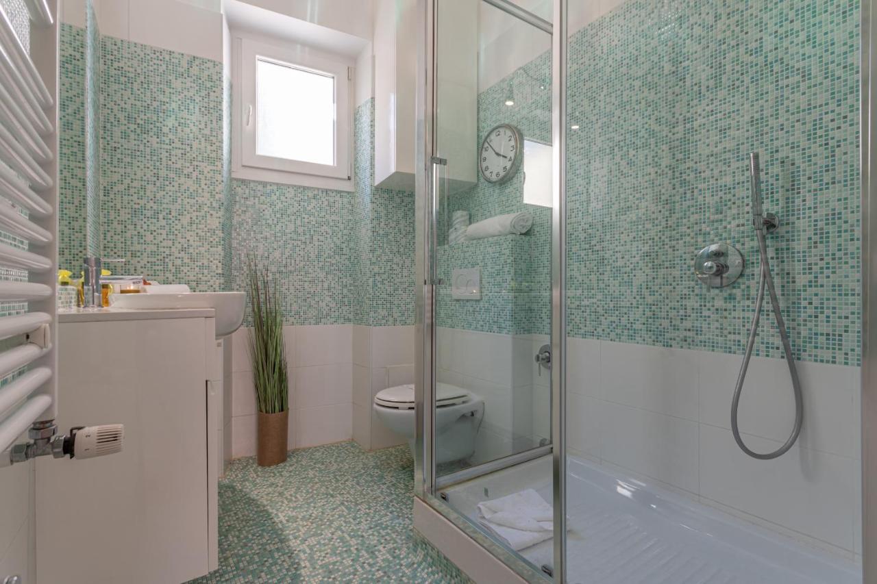 Emma - Lovely Suite In Trastevere Rome Bagian luar foto